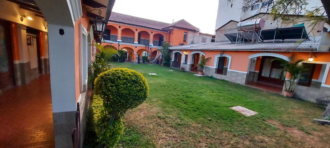 Naupa House Hostel Cochabamba Eksteriør bilde