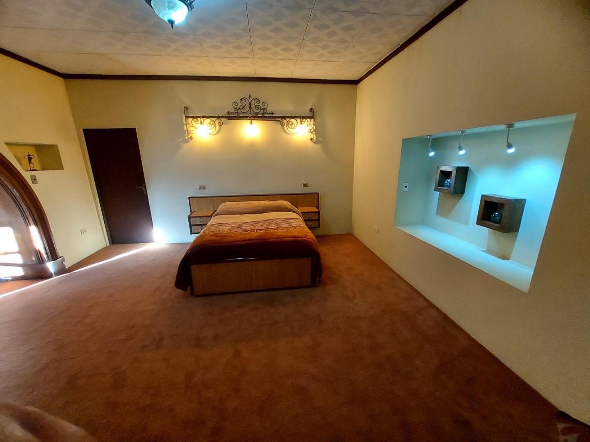 Naupa House Hostel Cochabamba Eksteriør bilde